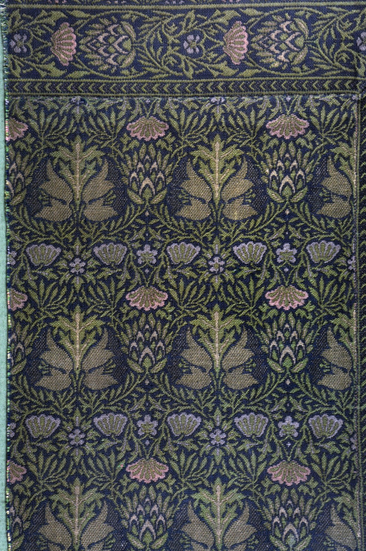 Woven carpet with Artichoke design